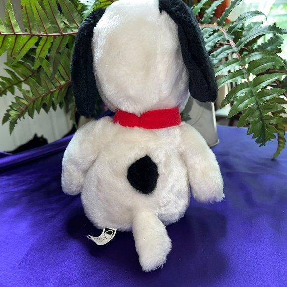 ๐Kohl's Cares for Kids Cute Snoopy Peanuts Stuffed Animal - Picture 4 of 11